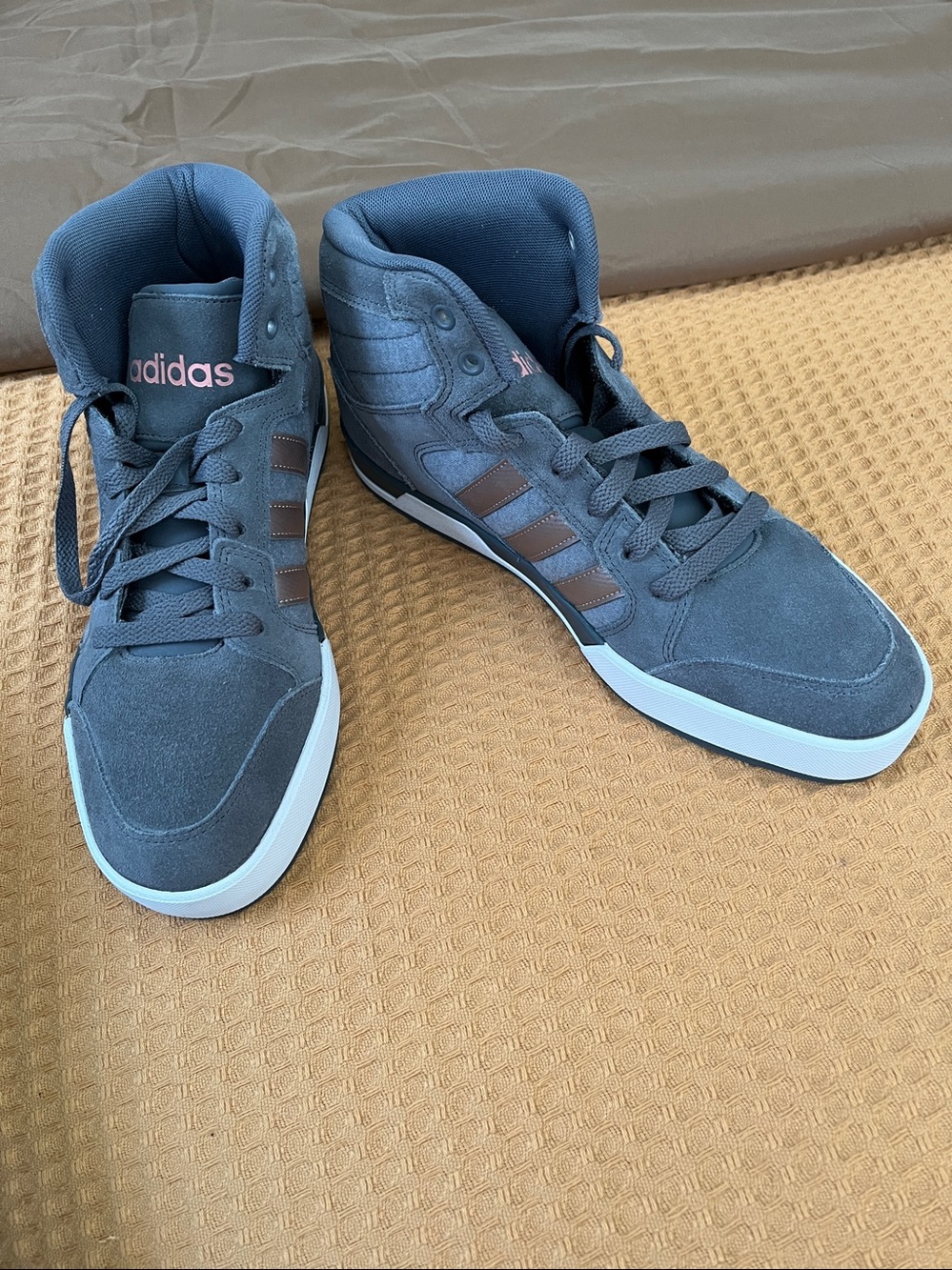 Adidas Woman’s Mid-Top Casual Sneakers in Charcoal Gray Never worn.